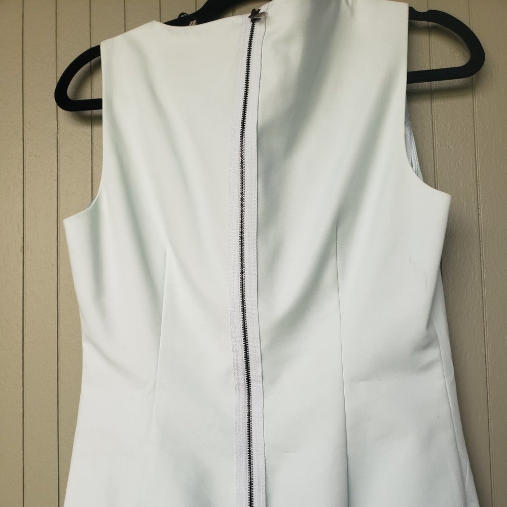 Tahari Ice Milk Blue V Neck Sleeveless Dress NWT - Picture 6 of 6